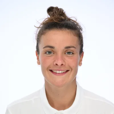Portrait de Margaux MAMERI, athlète en hockey-sur-glace