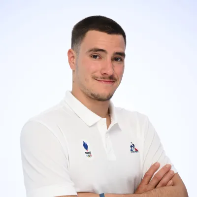 Portrait d'Enzo GUEBEY, athlète en hockey sur glace