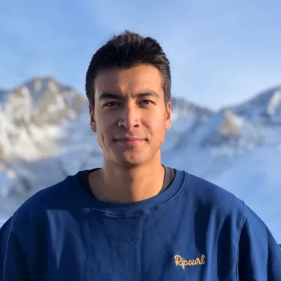 Portrait de Vincent MAHARAVO, athlète en freeski