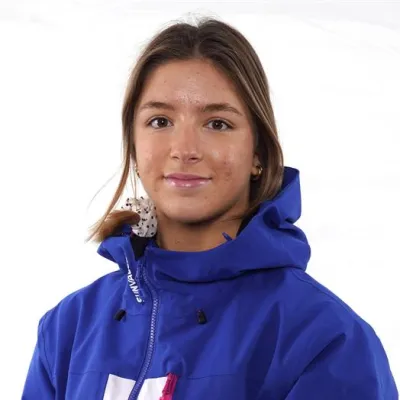 Portrait de Marie DUAUX, athlète en ski de bosses