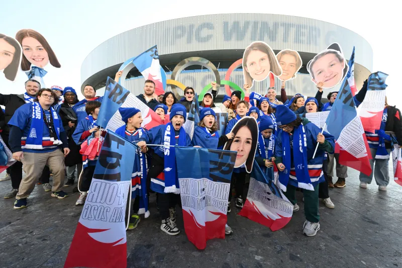 Supporters ALB à Milan - Fran-Italie - Hockey sur Glace féminin