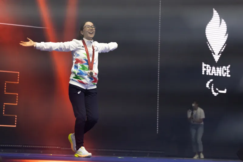 Zakia Khudadadi au Club France des Jeux Paralympiques de Paris 2024