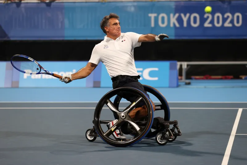 Stéphane Houdet, un bout de tour Eiffel dans le viseur