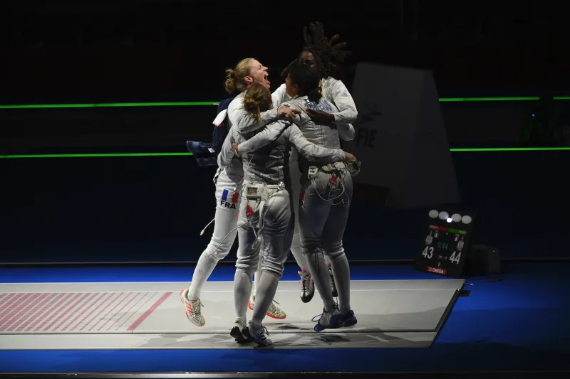 Le fleuret féminin en argent !