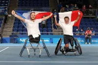 Ils portent bien le drapeau !