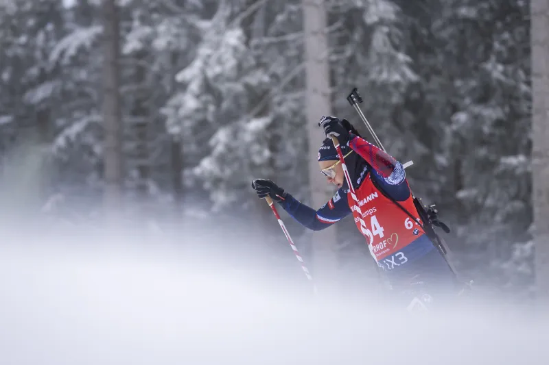 Camille Bened, athlète en biathlon en action