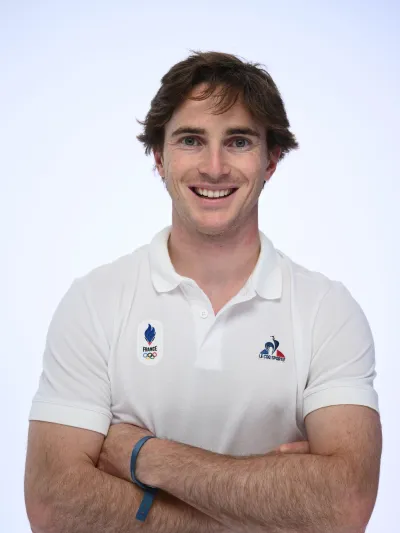 Portrait de Léo ANGUENOT, athlète en ski alpin