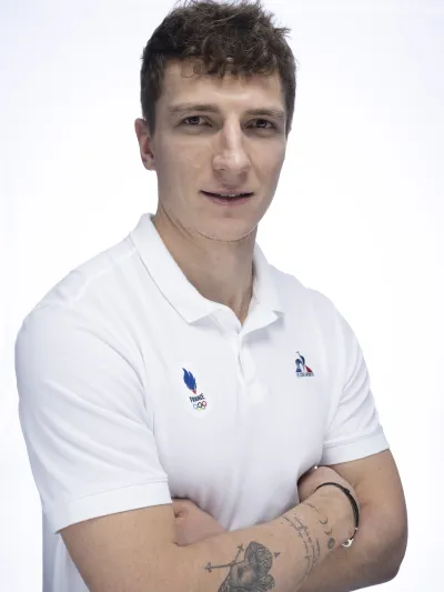 Portrait de Floran DOUAY, athlète en hockey sur glace