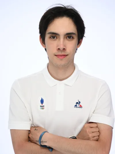 Portrait de Valentin FOUBERT, athlète en saut à ski