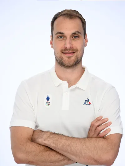 Portrait d'Hugo GALLET, athlète en hockey sur glace