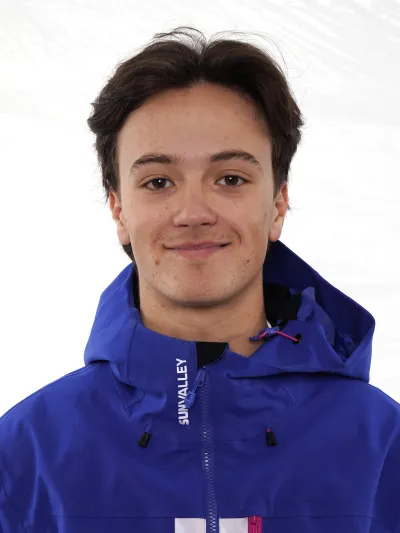 Portait de Paul Andréa GAY, athlète en ski de bosses