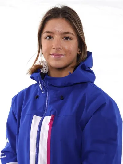 Portrait de Marie DUAUX, athlète en ski de bosses