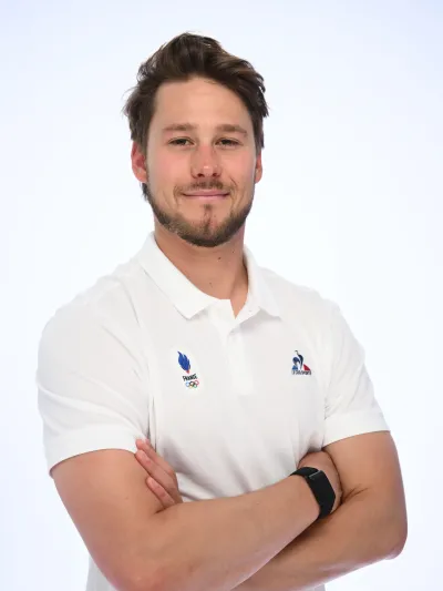 Portrait de Merlin SURGET, athlète en snowboard cross