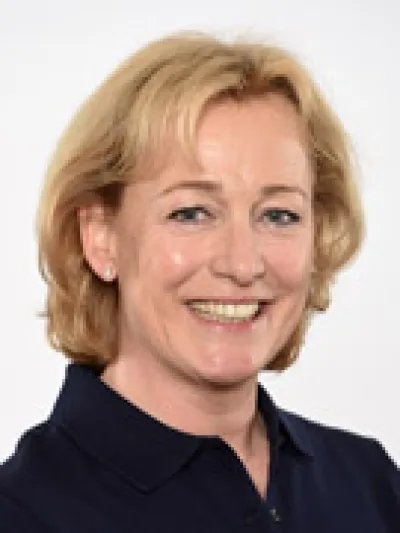 Karen Tebar